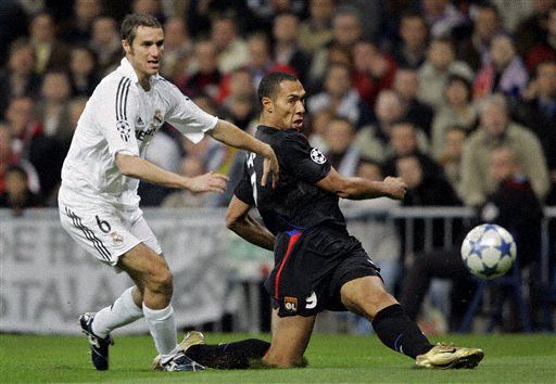 恩佐vs伯恩利全场数据：射门2次进1球，关键传球3次（恩佐对阵伯恩利全场表现：2次射门打进1球，送出3次关键传球）