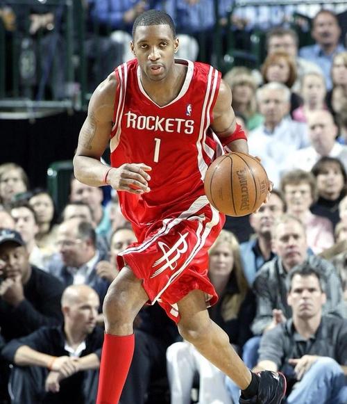 足球报：海牛资金有困难，但追加奖金第一时间就发到球队手中（足球报：海牛资金紧张，追加奖金仍第一时间发至球队）