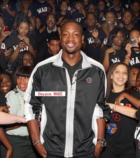 时间线回顾梅西印度行首站闹剧：从球迷夹道欢迎到遭愤怒冲场（从夹道欢迎到愤怒冲场：梅西印度行首站闹剧全程回顾）