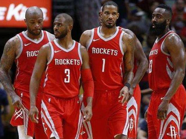 穆里尼奥、齐达内和安切洛蒂都不在，皇马还能指望谁？（穆里尼奥、齐达内与安切洛蒂皆不在，皇马还能倚仗何人？）