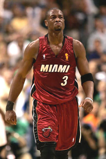 NBA战报：西亚卡姆24分准绝杀，步行者103-101险胜公牛（NBA快报：西亚卡姆24分读秒致命一击，步行者103-101险擒公牛）