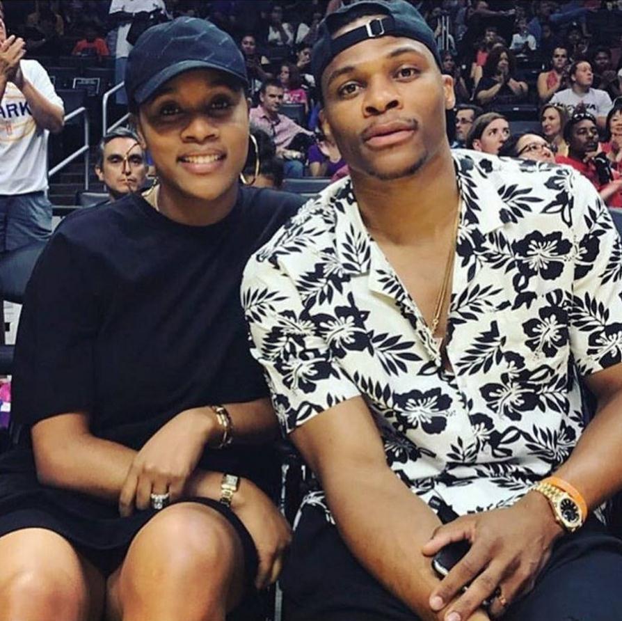 萨利巴身价上涨至9000万欧，成为世界上身价最高的后卫（萨利巴身价升至9000万欧，登顶全球最贵后卫）