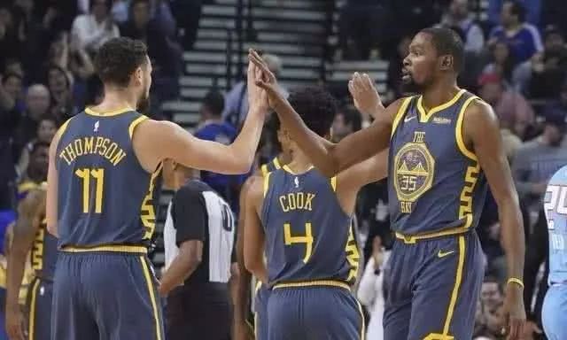 开拓者战灰熊：克林根出战成疑，杨瀚森火速奔赴孟菲斯（开拓者战灰熊：克林根出战存疑，杨瀚森紧急赶赴孟菲斯）