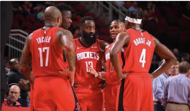 英超半场：姆伯莫造险，两队合计6脚射门，曼联0-0西汉姆联（英超半场战报：姆伯莫制造险情，双方共6次射门，曼联0-0西汉姆联）