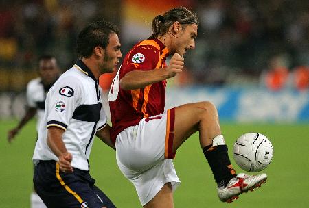 TA：拜仁一月有合适报价允许博伊离队 俱乐部将续约基亚拉（TA：一月若获合适报价，拜仁将放行博伊；俱乐部将与基亚拉续约）