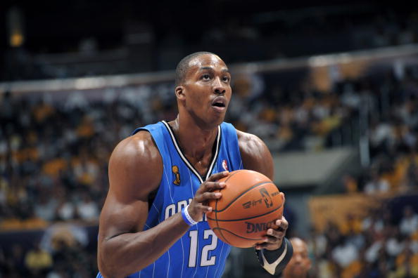 斯科蒂·巴恩斯在最近的一场比赛中，用出色的表现证明了自己的全面实力。（斯科蒂·巴恩斯在近期比赛中以亮眼发挥彰显全能实力）