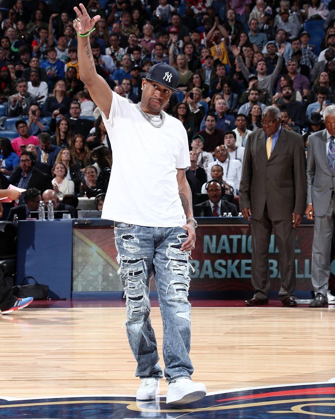 世俱杯金靴赔率：哈兰德奥利塞并列第1 福登第3（世俱杯金靴赔率出炉：哈兰德与奥利塞并列榜首，福登第三）