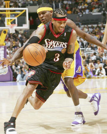 依旧处于下风！杜兰特生涯常规赛对威少战绩变为7胜11负（杜兰特仍落下风：生涯常规赛对位威少战绩仅7胜11负）